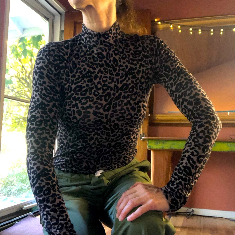 Free People Leopard Mock Neck Long Sleeve Knit Sz Sm - Picture 1 of 10